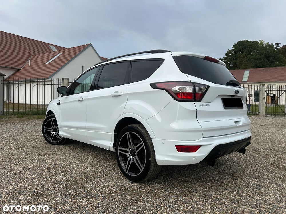 Ford Kuga 1.5 EcoBoost 2x4 ST-Line - 3