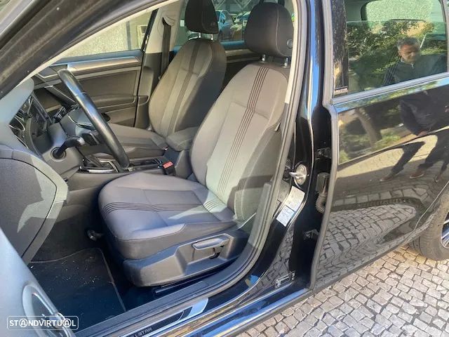 VW Golf Variant 1.6 TDi GPS Edition DSG - 32