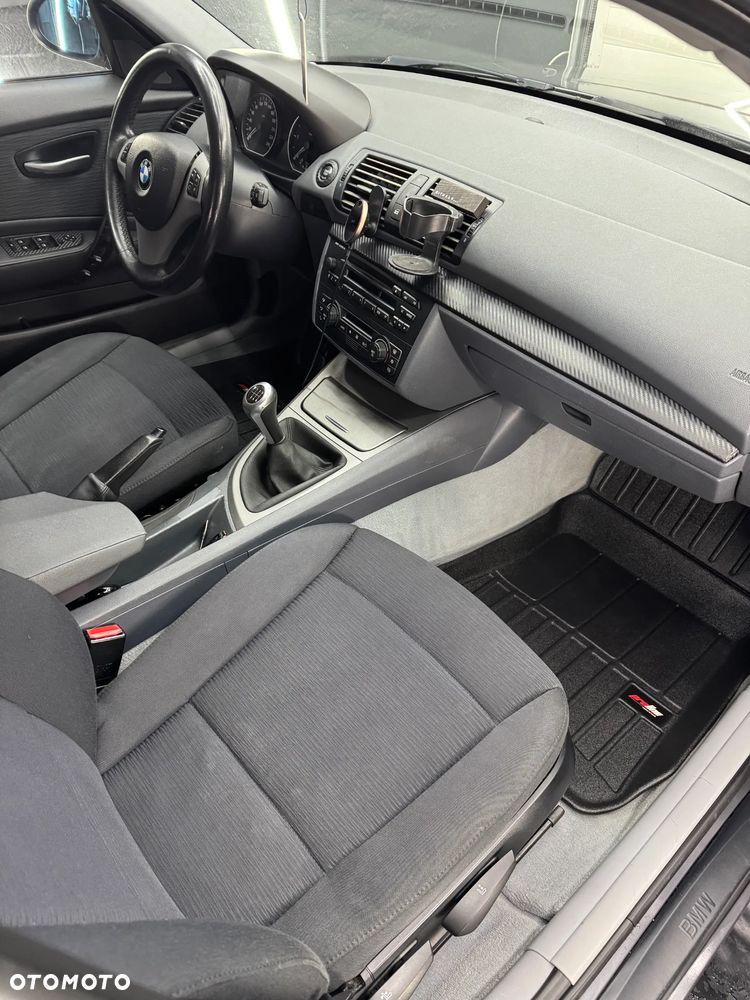 BMW Seria 1 118d - 9
