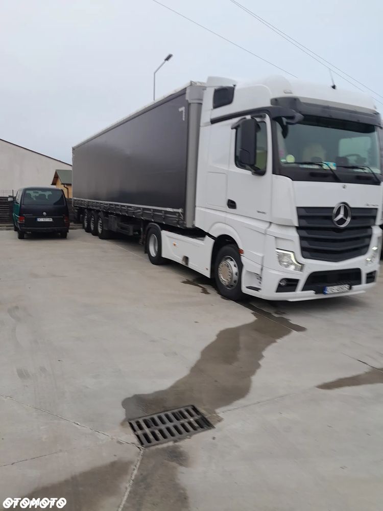 Mercedes-Benz Actros - 10