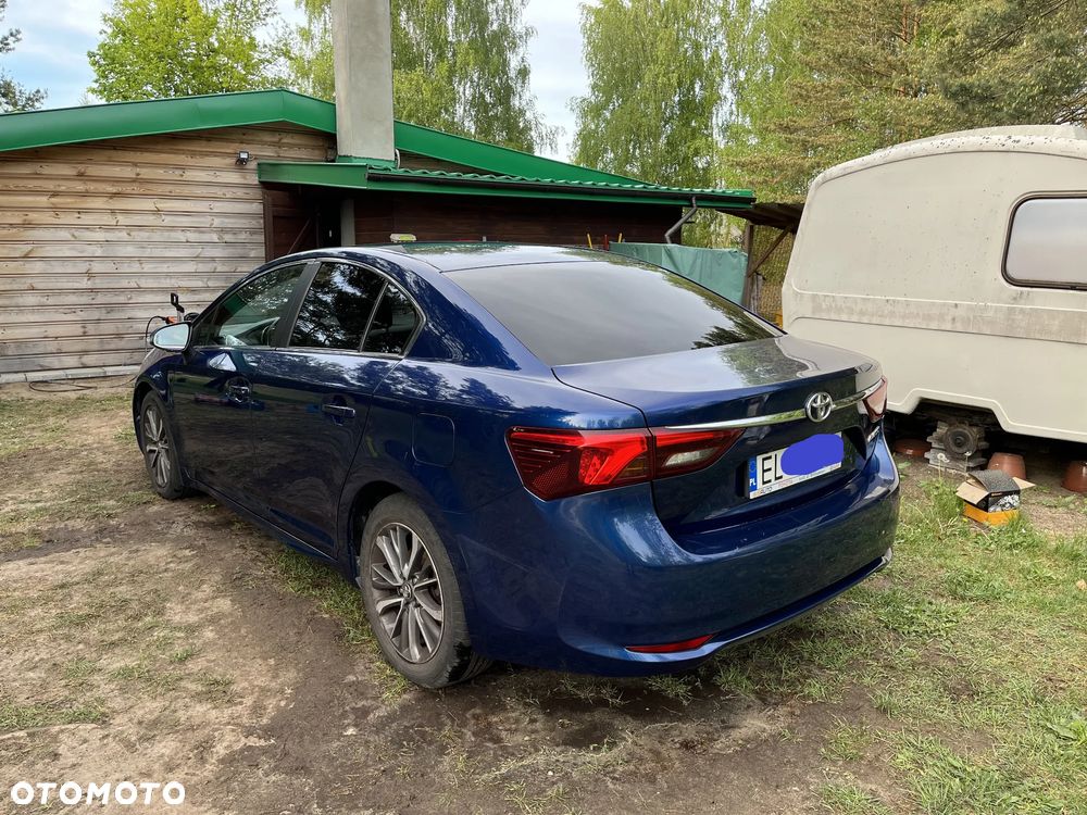 Toyota Avensis 1.8 Premium - 7