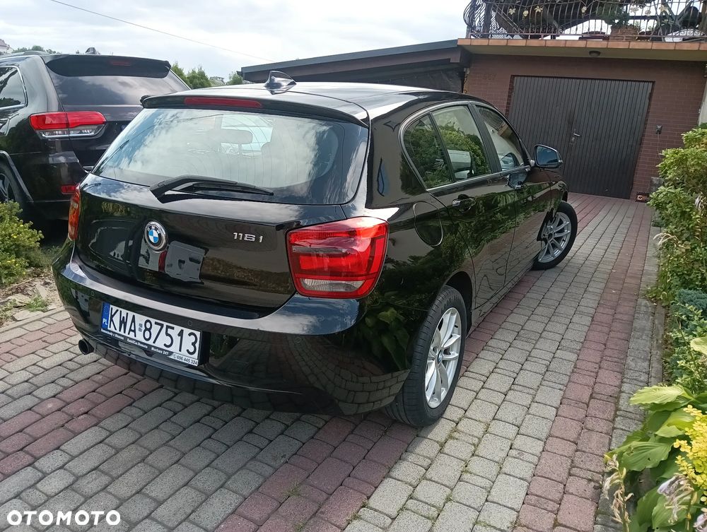 BMW Seria 1 116i - 6