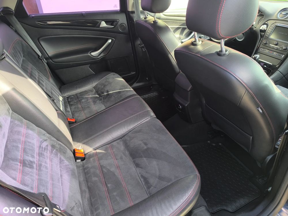 Ford Mondeo 2.0 EcoBoost Titanium S - 14