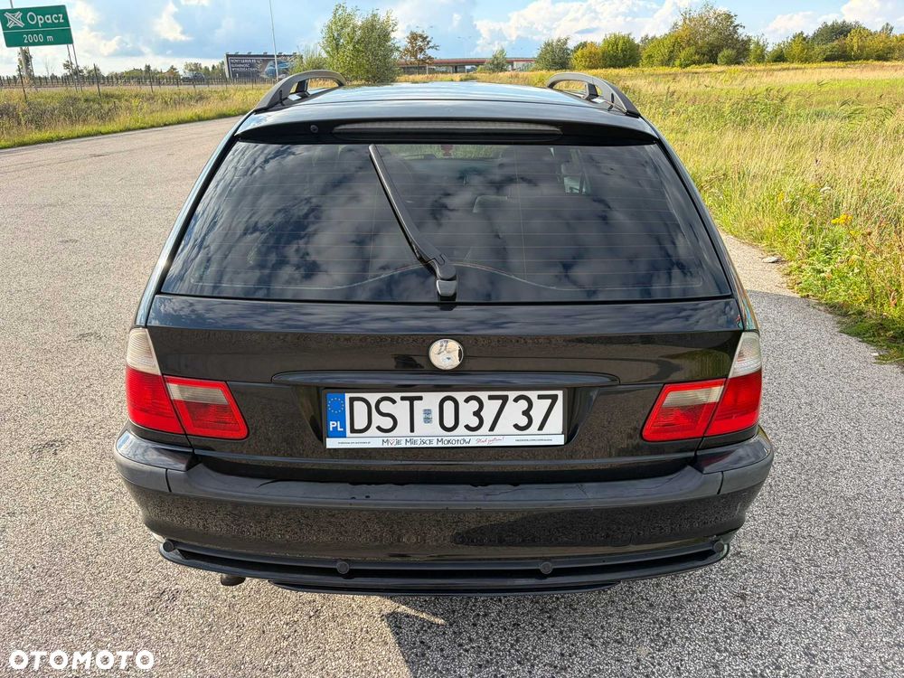 BMW 3 Series 2004 photo 2