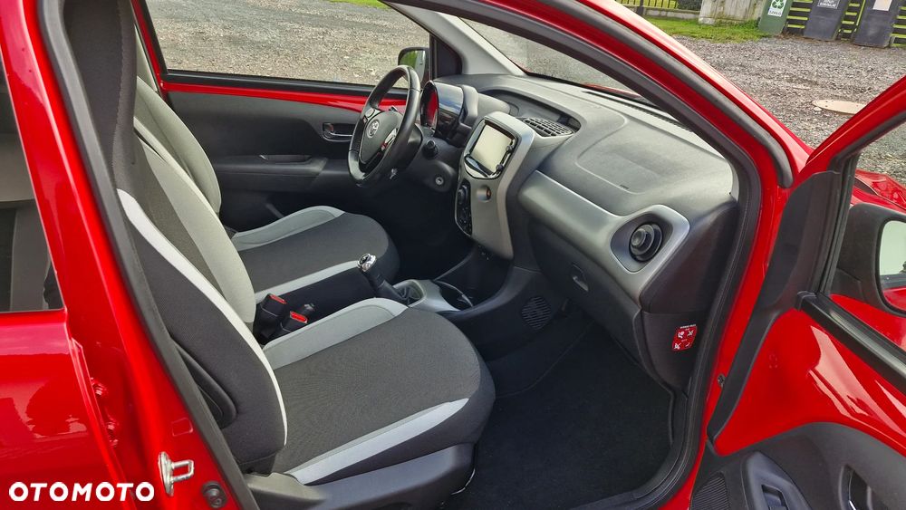 Toyota Aygo x-play - 7