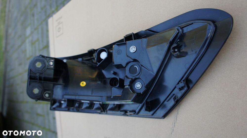 TYLNA LEWA LAMPA VW PASSAT B9 KOMBI 3J0 LED - 5