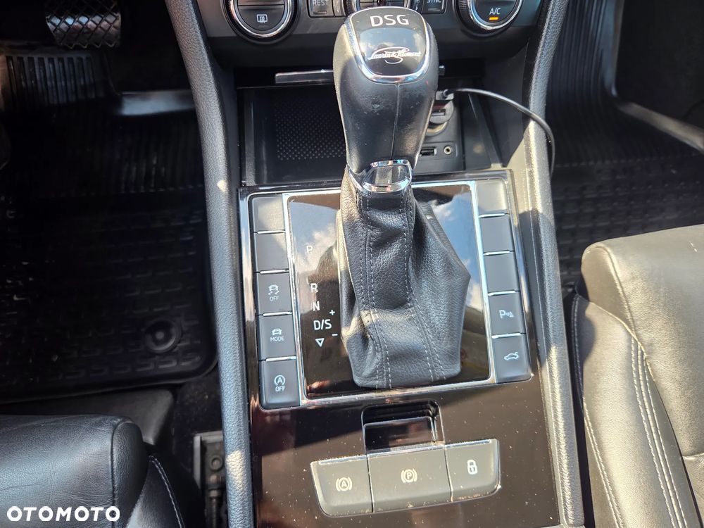 Skoda Superb 2.0 TDI L&K DSG - 18