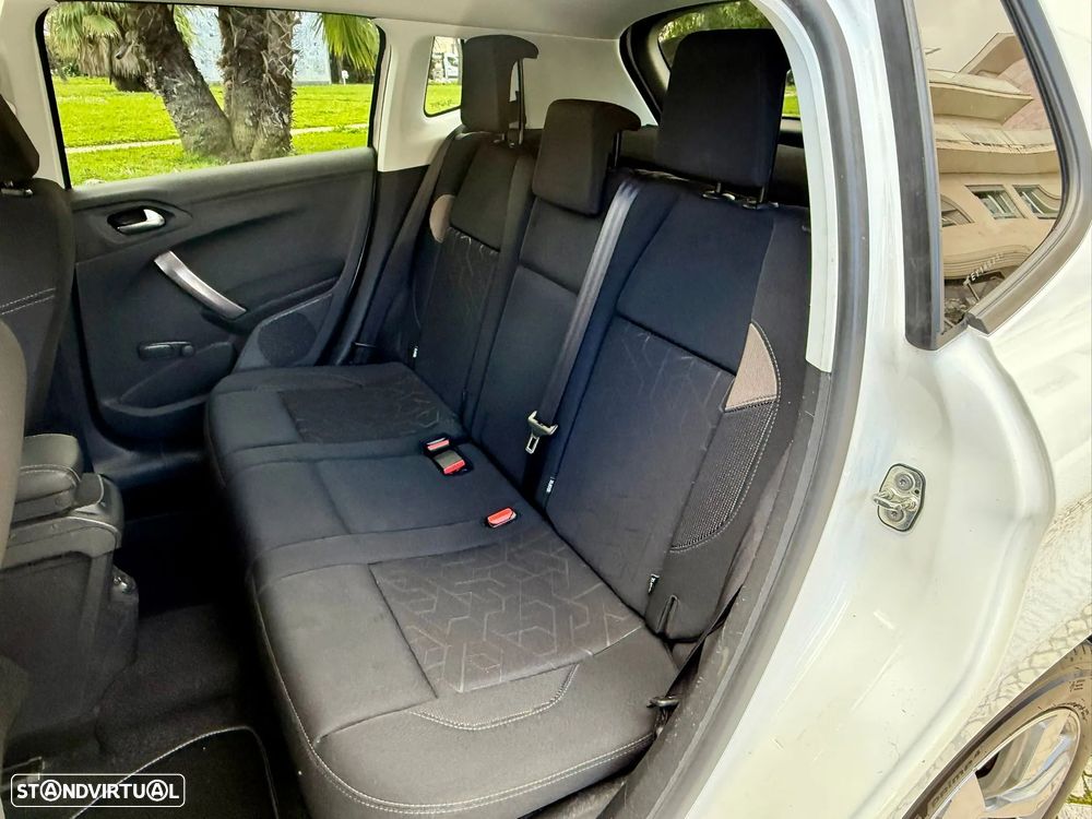 Peugeot 2008 e-HDi FAP 92 STOP & START Style - 10