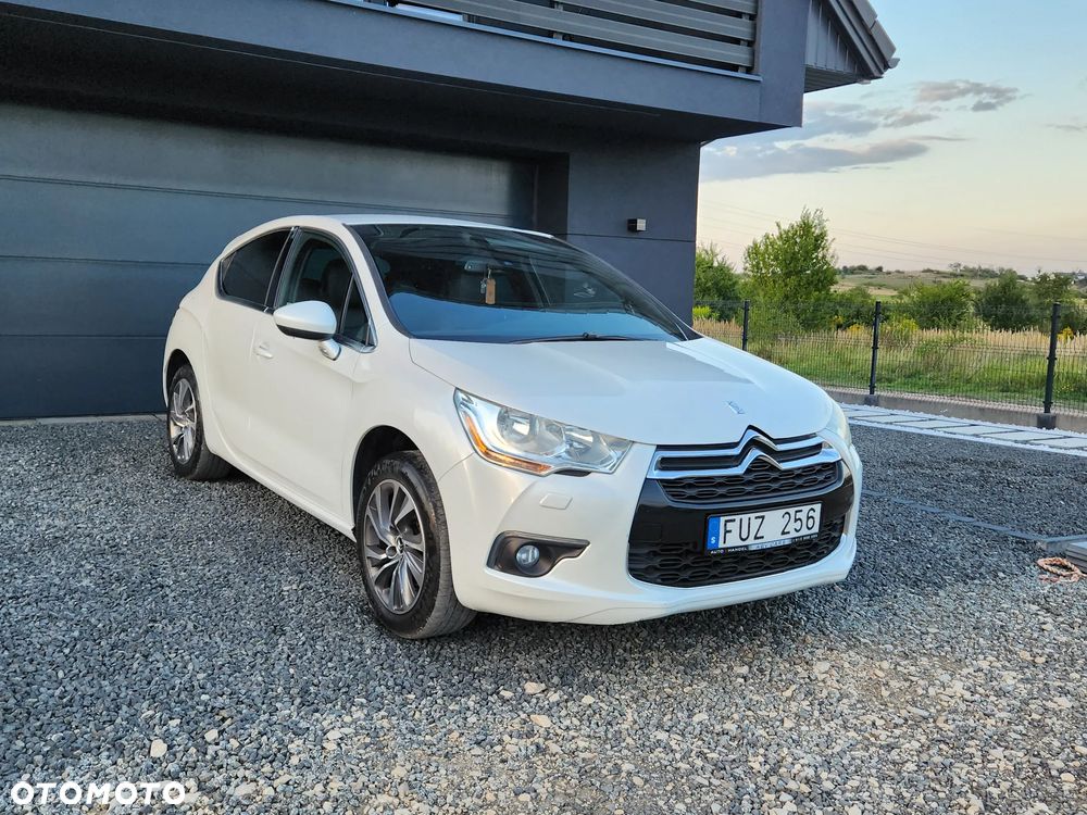 Citroën DS4 HDi 165 SoChic - 33