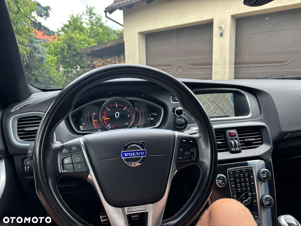 Volvo V40 D4 Drive-E R-Design Momentum - 14