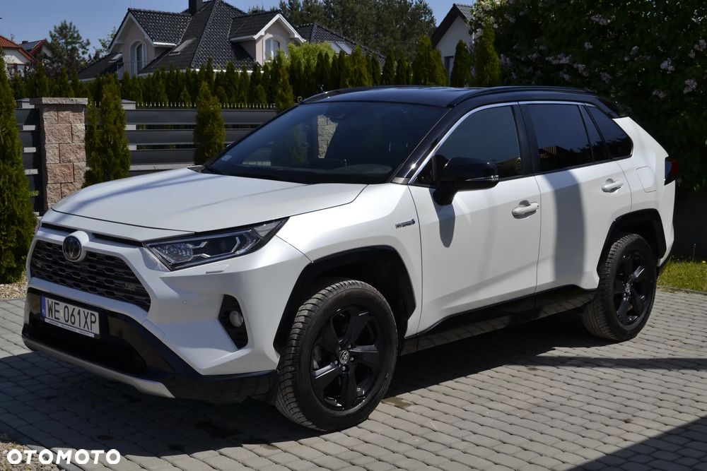 Toyota RAV4 - 1
