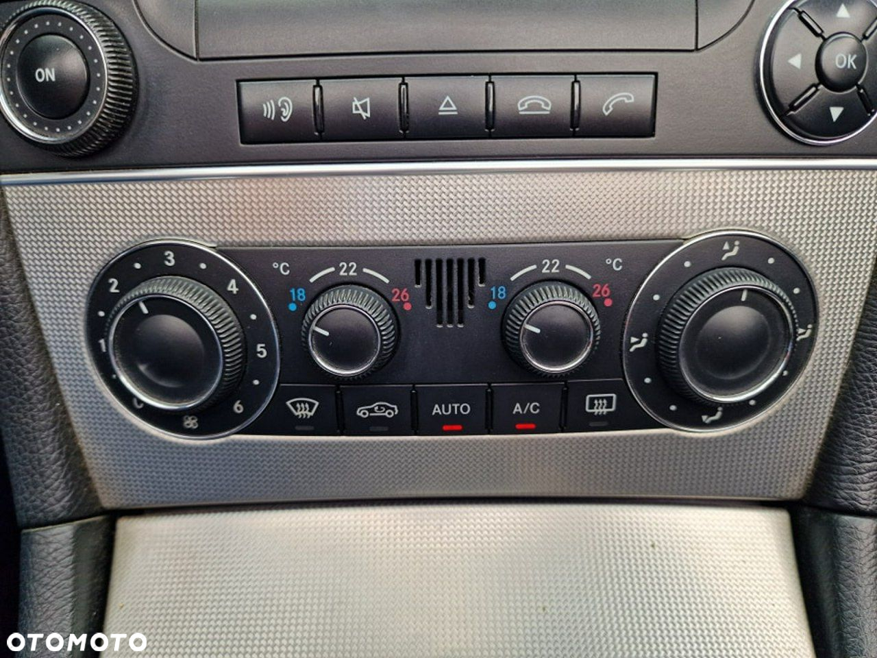 Mercedes-Benz CLK Cabrio 350 7G-TRONIC Avantgarde Sport Edition - 22