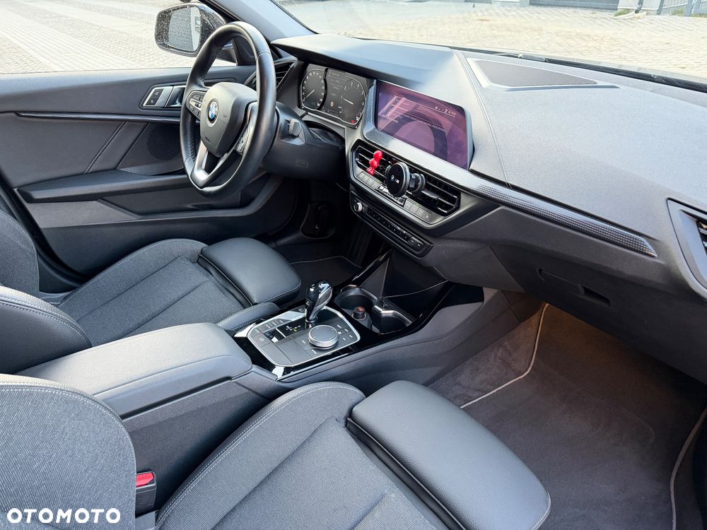 BMW Seria 1 118i - 13