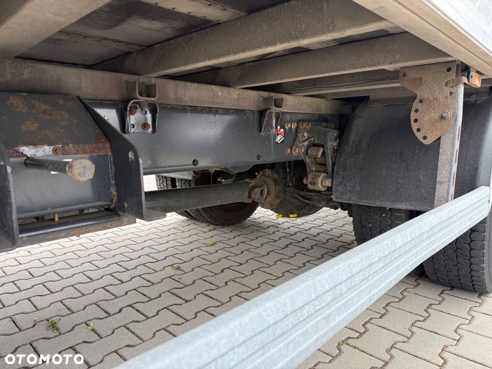 Renault D16 / 240 KM / DMC 16 TON / KONTENER + DUŻA WINDA 2000 KG / TYŁ PODUSZKA / TYLKO 176.000KM / DO ZABUDOWY / SPROWADZONY / STAN BDB / / / - 12