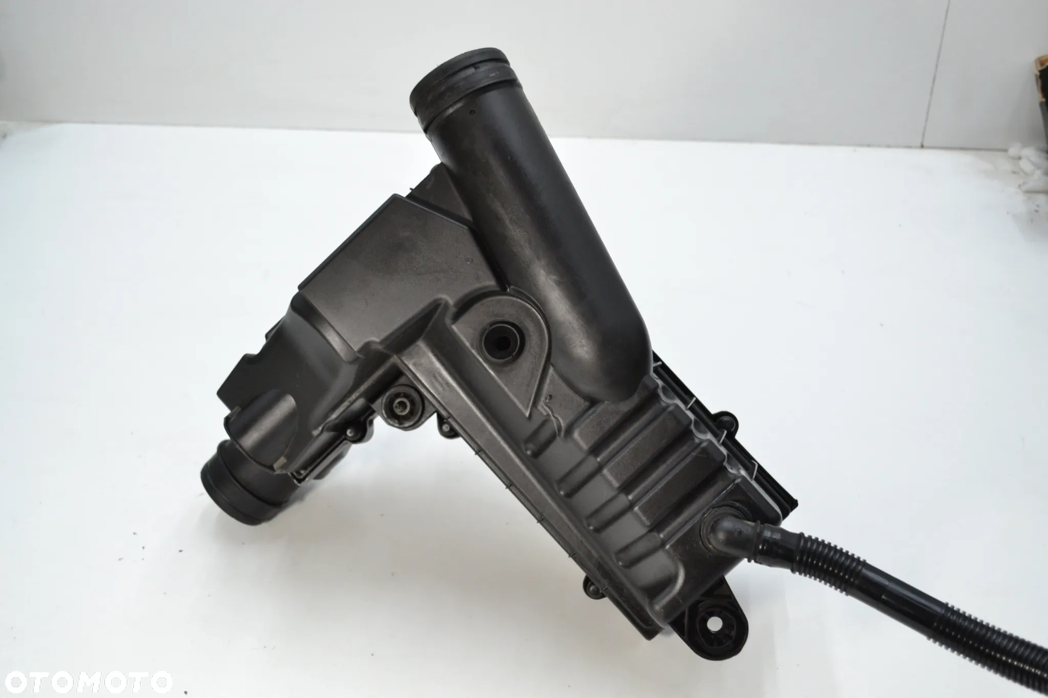 AUDI A3 8P OBUDOWA FILTRA POWIETRZA PRZEPŁYWKA PRZEPŁYWOMIERZ 3C0129607BA - 8