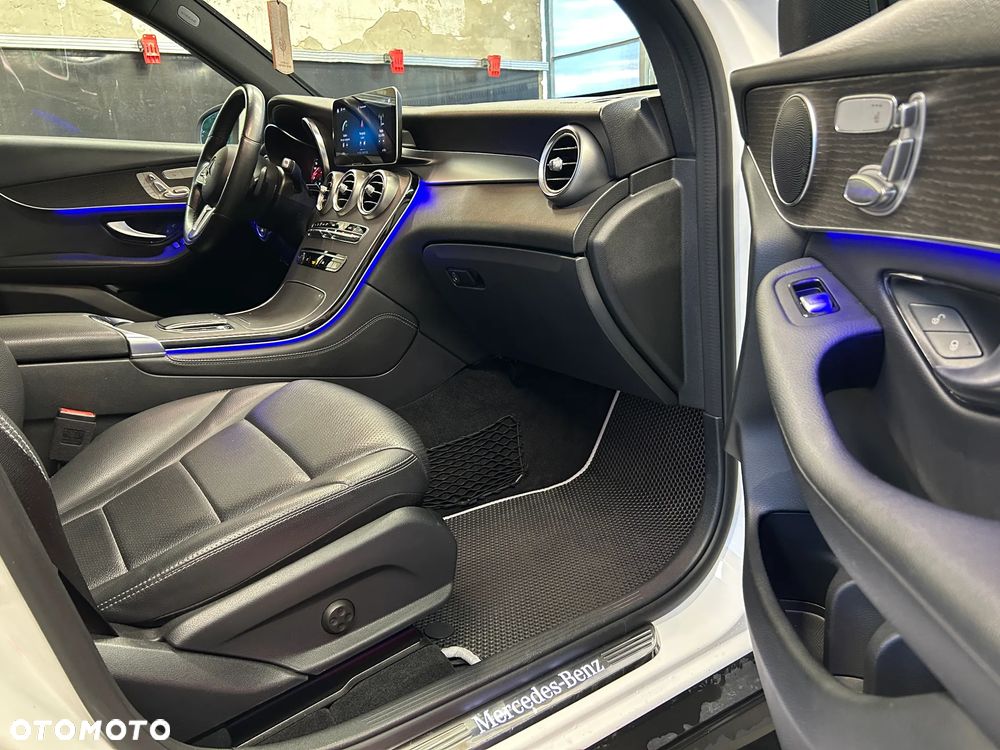 Mercedes-Benz GLC 300 4-Matic - 18