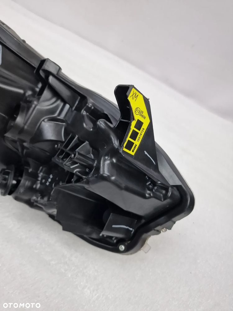 NISSAN MICRA K16 16- LEWA ZWYKŁA LAMPA PRZEDNIA PRZÓD LED , NR KOITO 100-18730 / 100-18728 , NR AUKCJI LA197 - 24