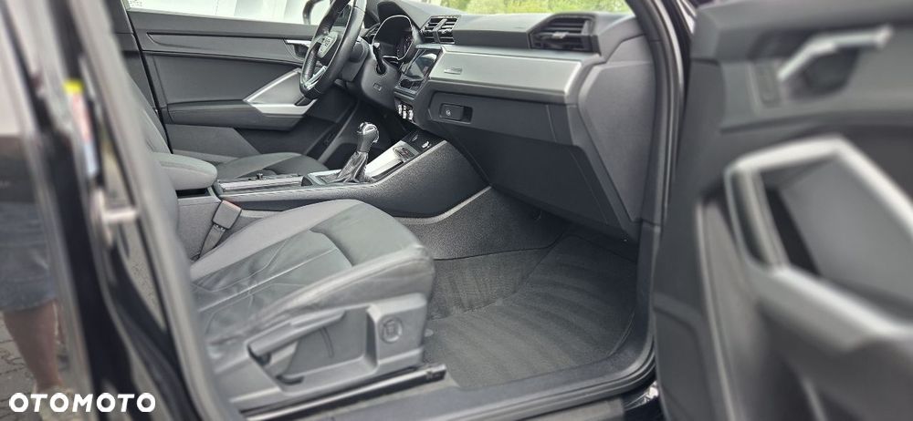 Audi Q3 2.0 TDI S tronic sport - 20
