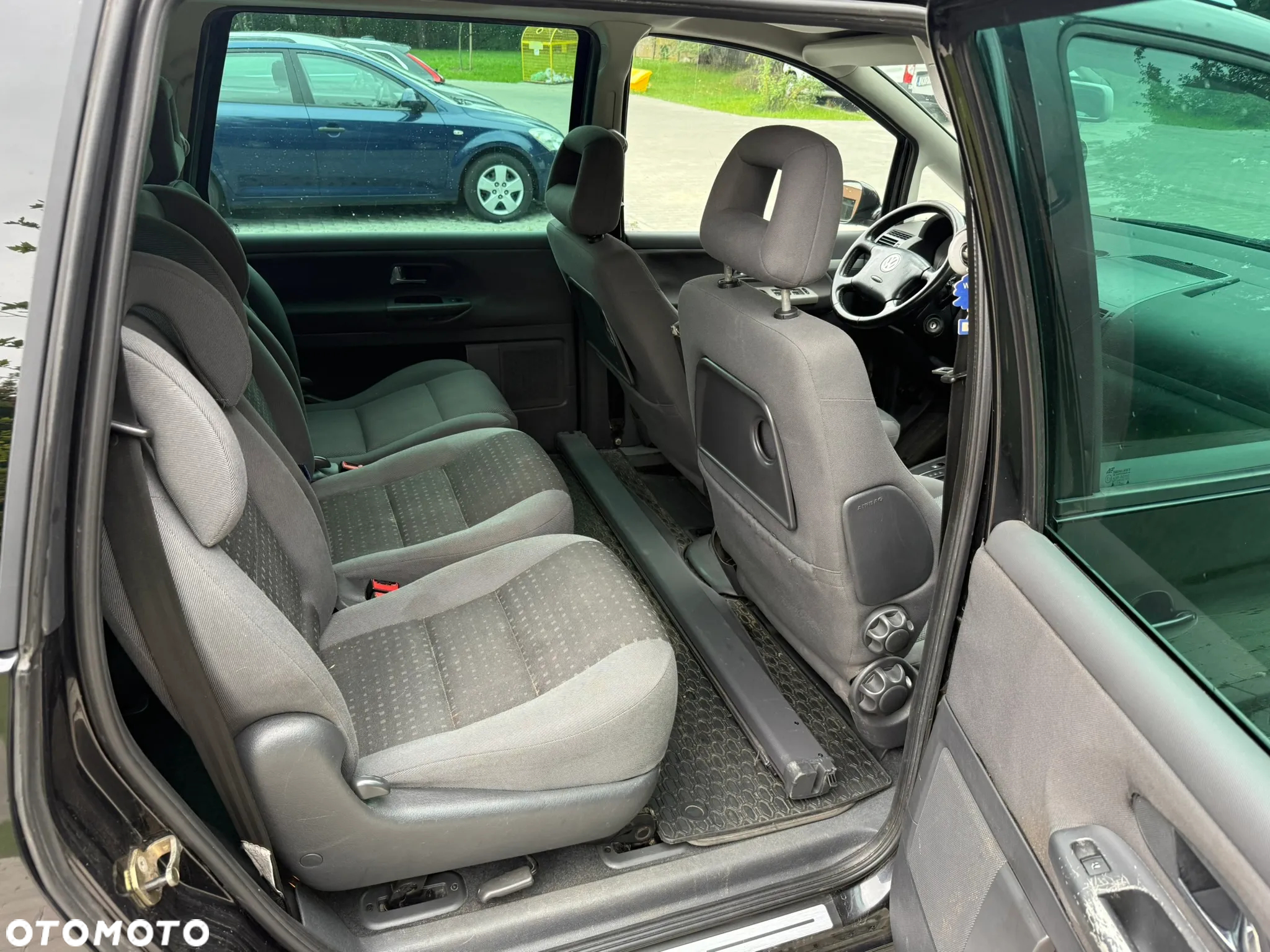 Volkswagen Sharan - 11