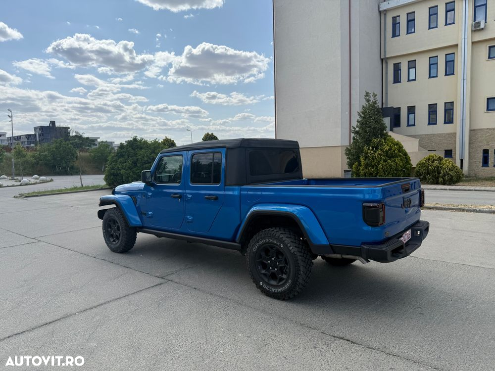 Jeep Wrangler - 4