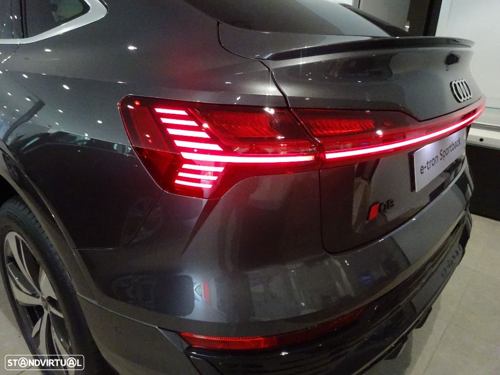 Audi Q8 e-Tron Sportback - 32