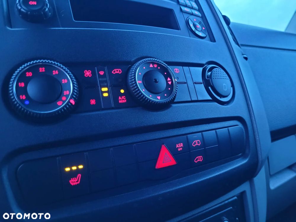 Volkswagen CRAFTER - 13