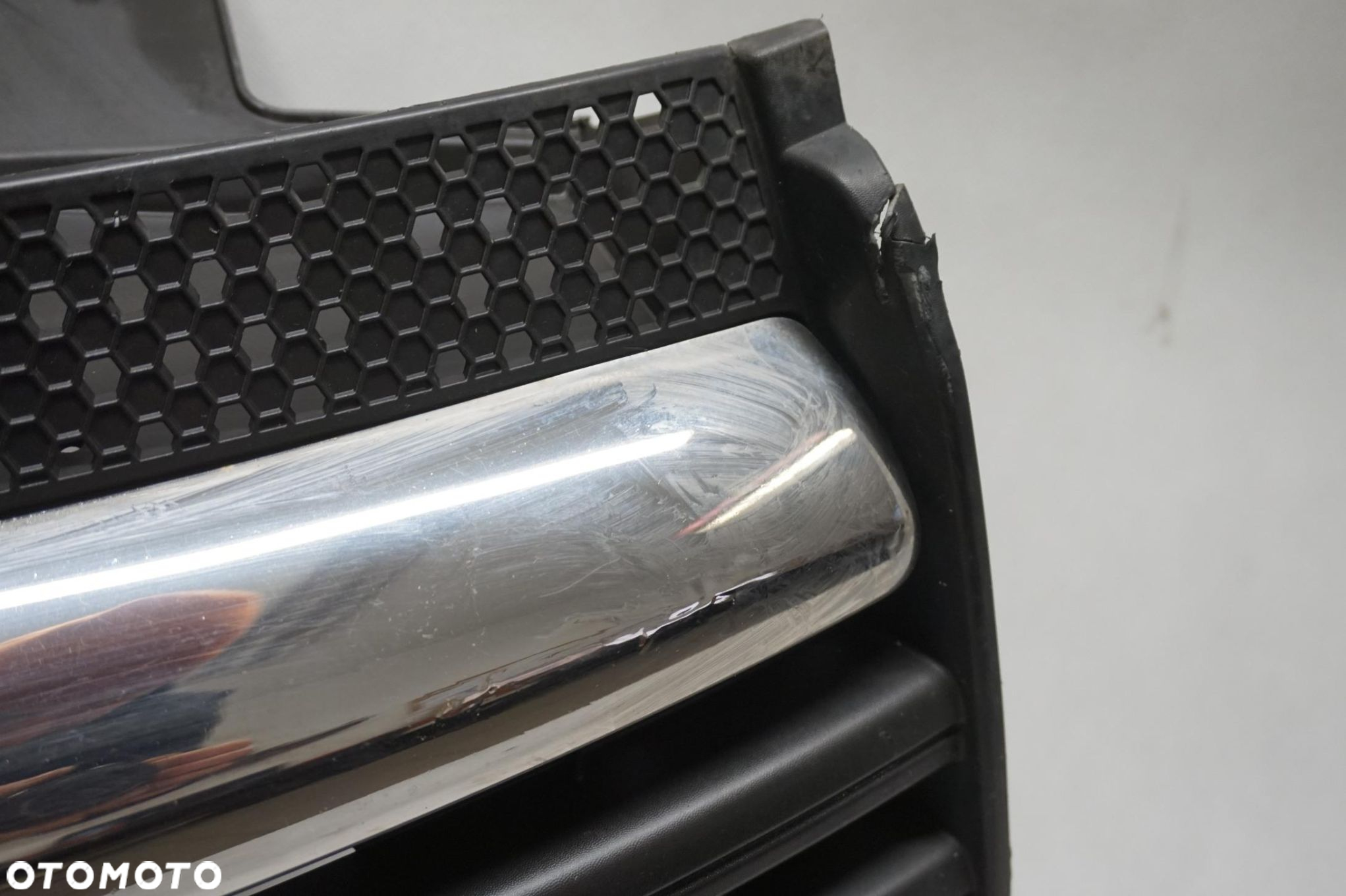 GRILL ATRAPA OPEL VIVARO B - 4
