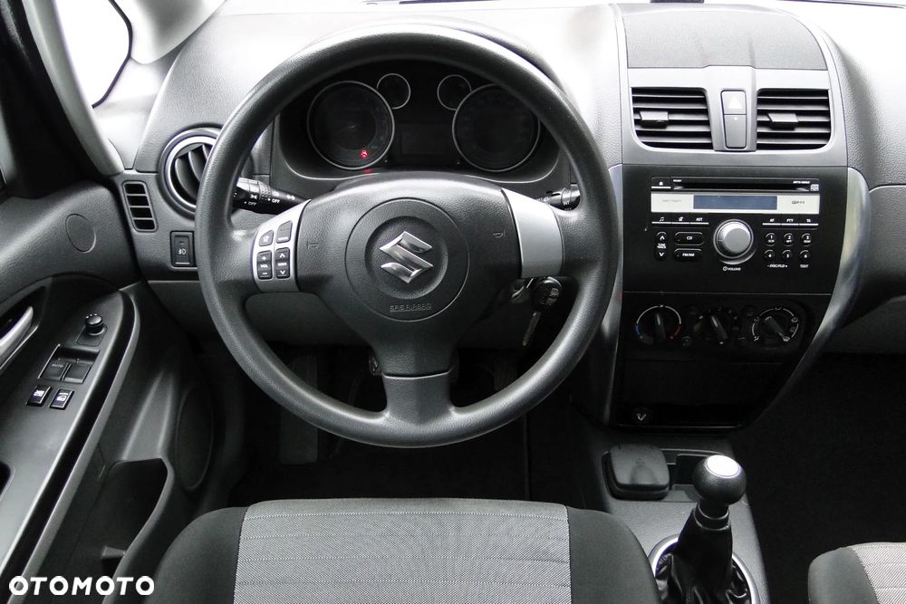 Suzuki SX4 - 11
