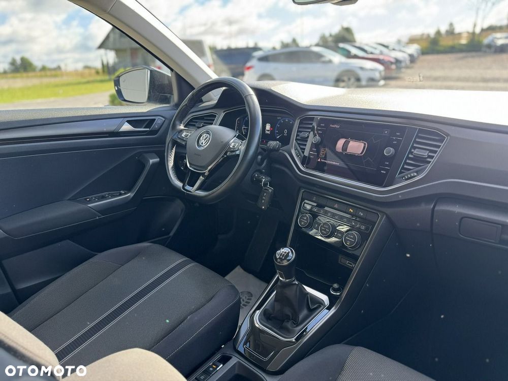Volkswagen T-Roc - 18