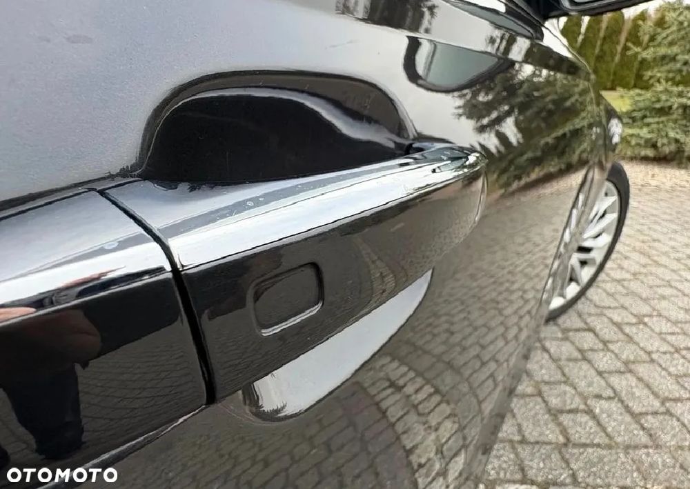 Audi A6 Avant 2.0 TDI Ultra S tronic - 31