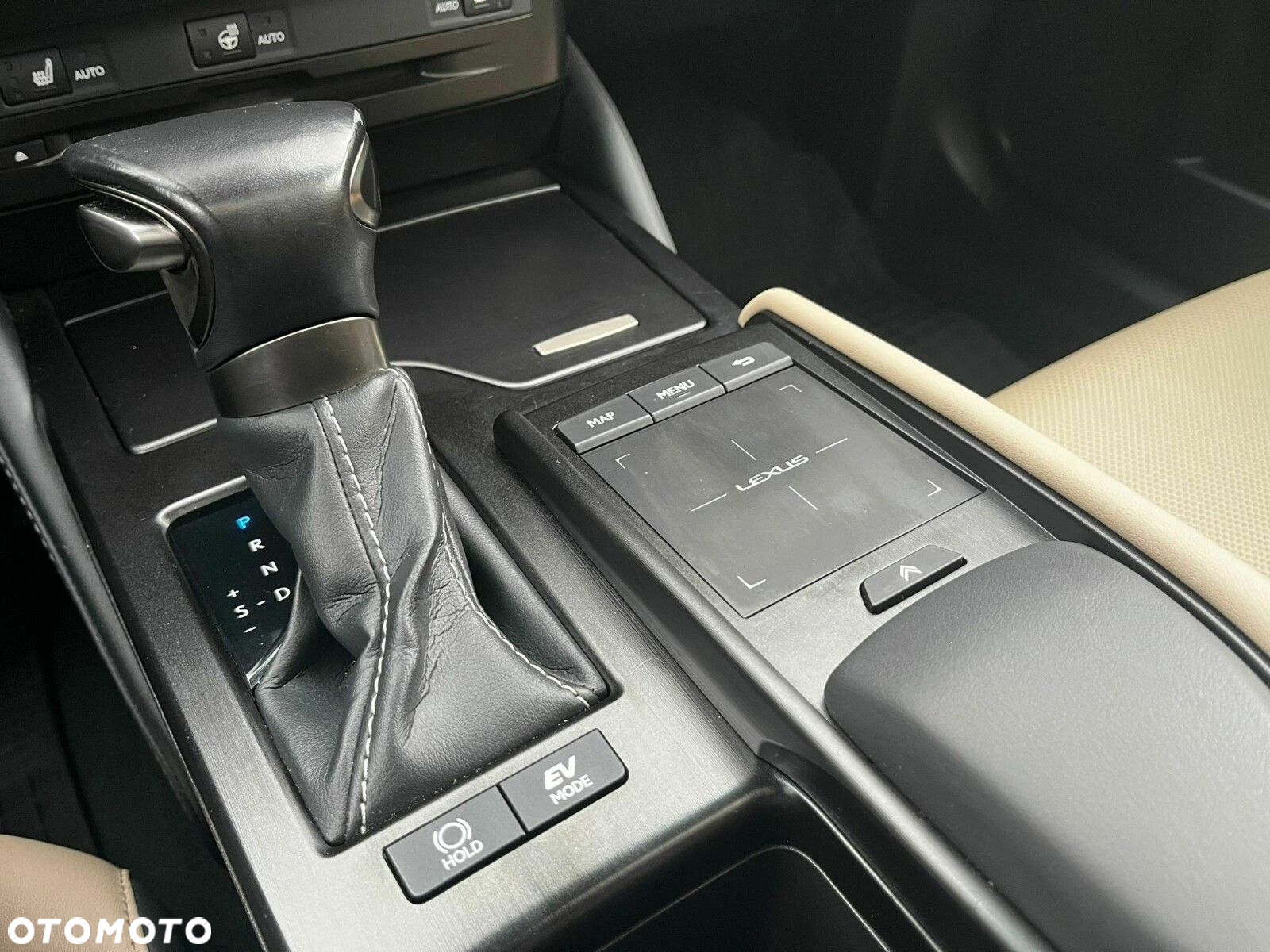 Lexus ES - 28