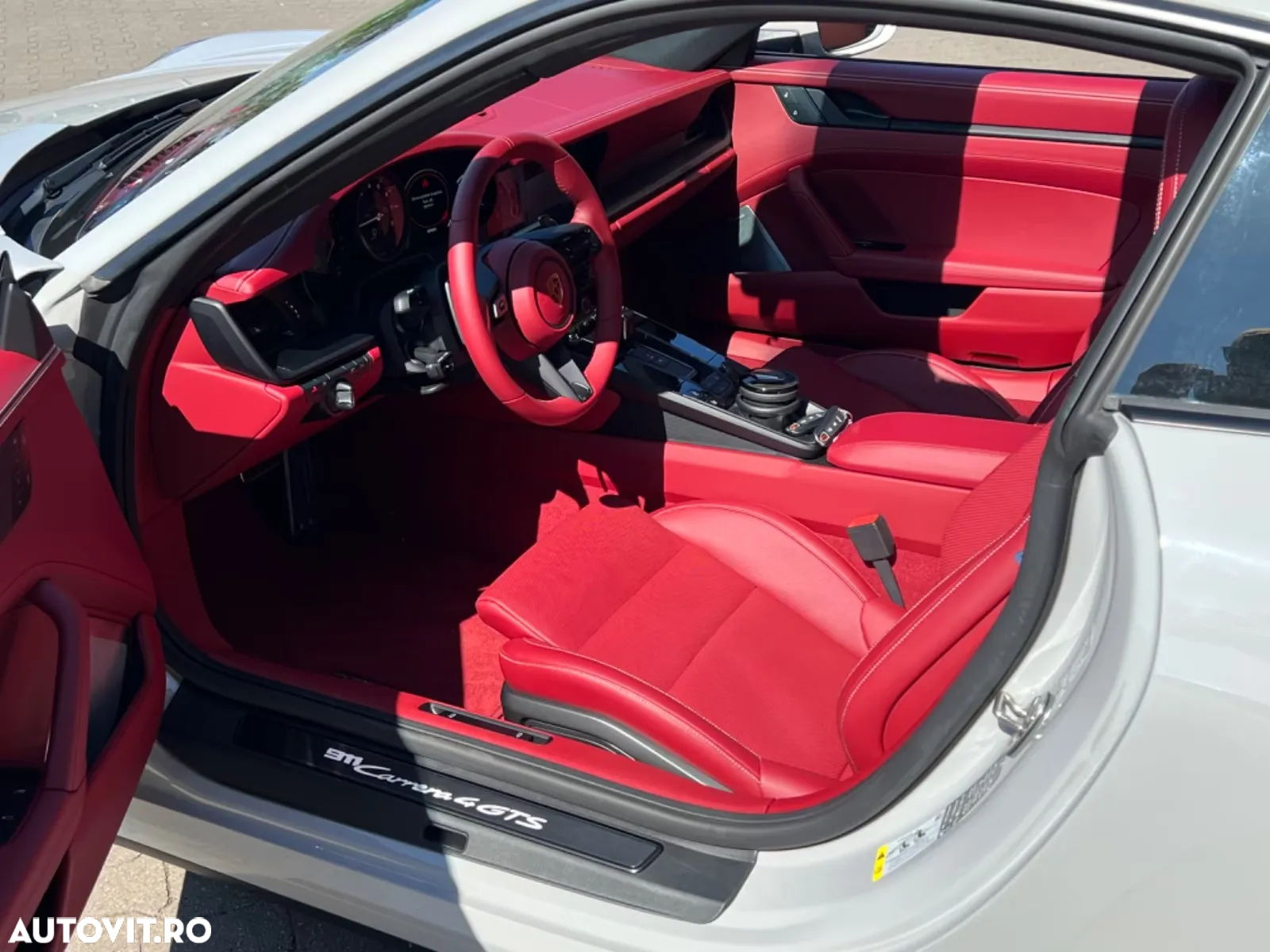 Porsche 911 Carrera Cabrio 4 GTS PDK - 21