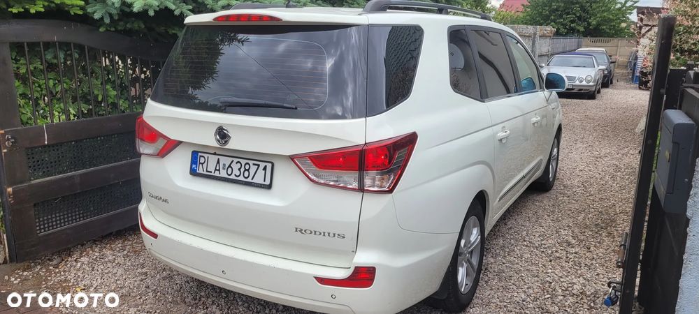 SsangYong/KGM Rodius 2.2 D Turismo - 4