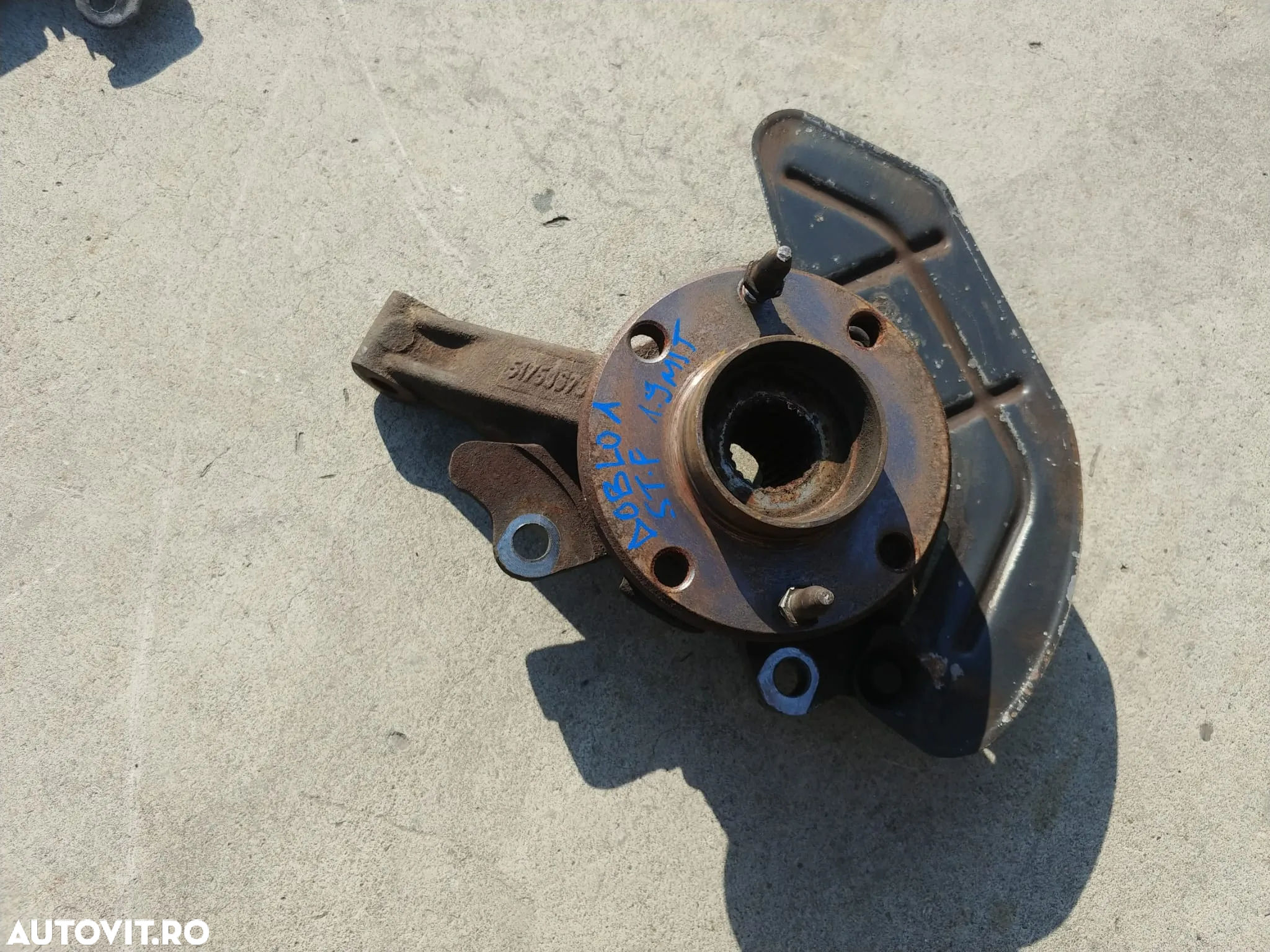 fuzeta stanga fata fiat doblo 1 1.3 d 1.9 d multijet 51759679 - 3