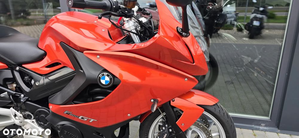BMW F - 22