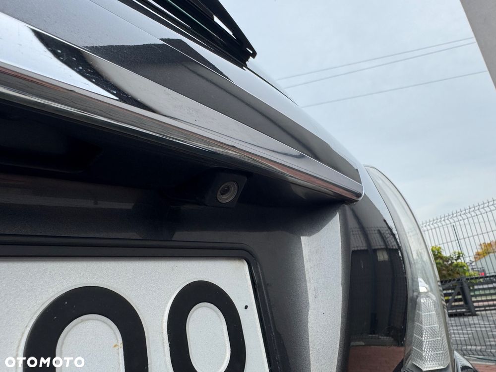 Toyota Verso - 30