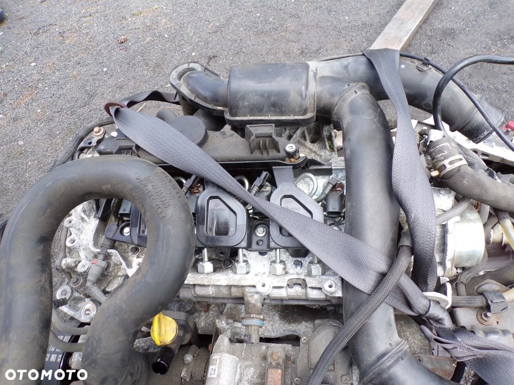 Silnik śruba wtryskiwacz blok wał 2,0 dci M9R 630 TRAFIC Vivaro lift 2012 - 5