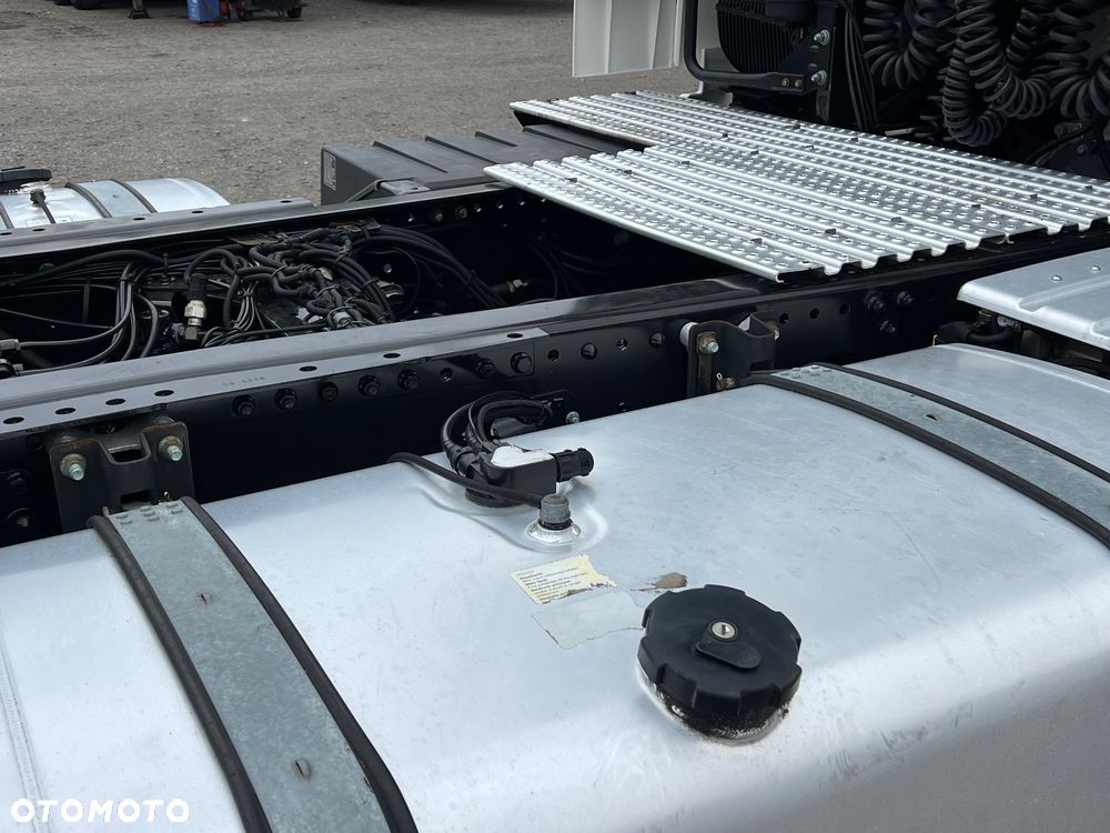 MAN TGX 18.470 AUTOMAT/DWA ZBIORNIKI - 13