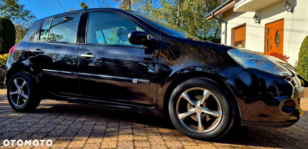 Renault Clio 2009 photo 5