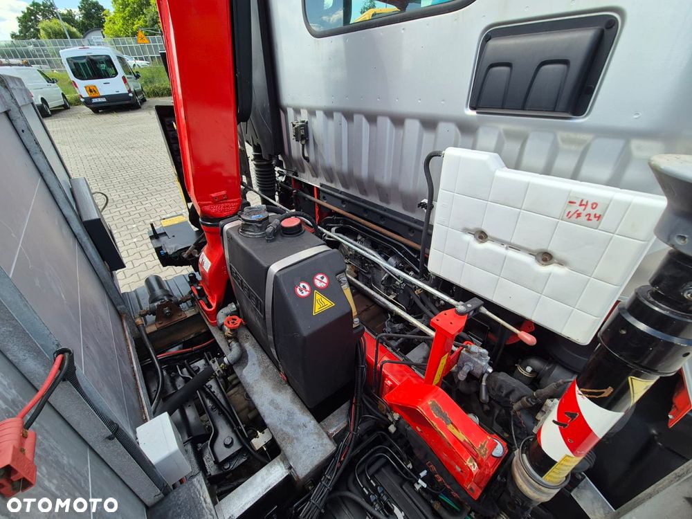 Renault D 7.5 180 / SKRZYNIA / HDS FASSI F32 / NISKI PRZEBIEG / BEZWYPADKOWY / OKLEJONY / AUTOMAT / CHWYTAK / SERWISOWANY / UNIKAT / EURO 6 - 20