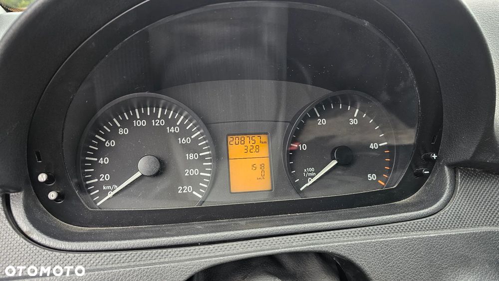 Mercedes-Benz Vito Univan 639.605 - 14