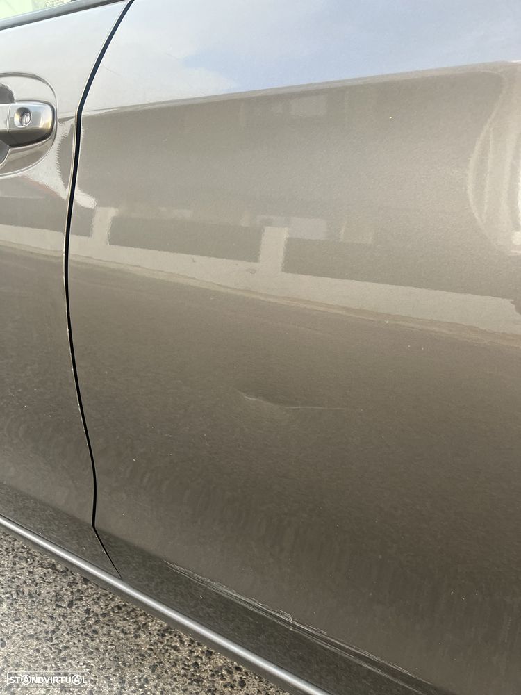 Toyota Yaris 1.5 HSD Exclusive - 7