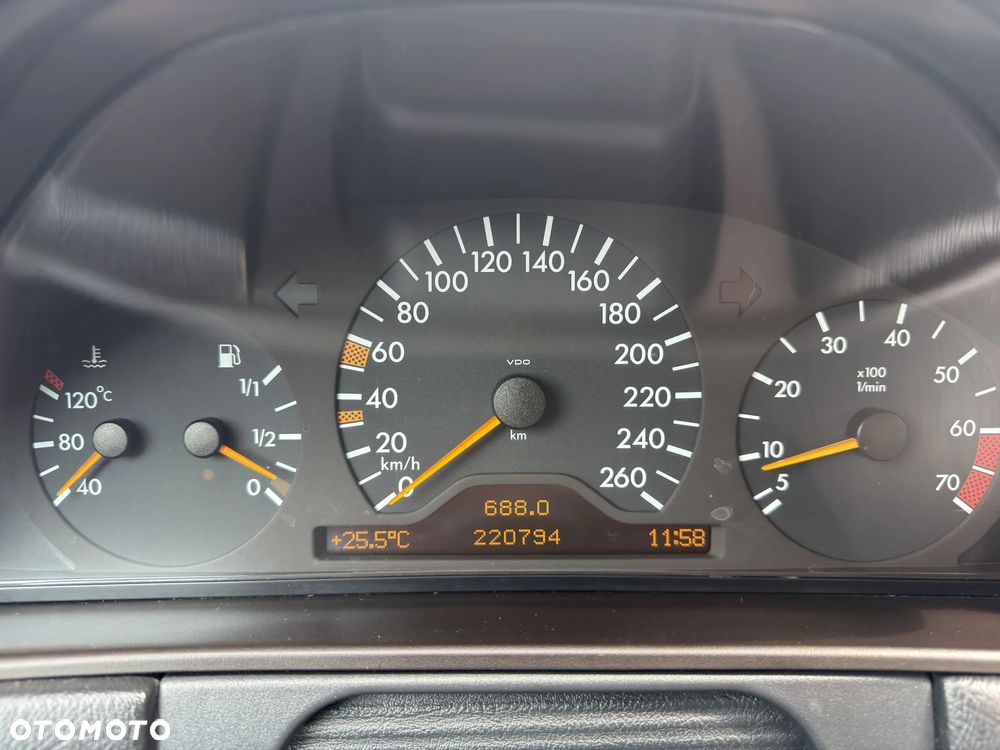 Mercedes-Benz Klasa E 430 T Avantgarde - 13