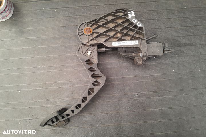 Pedala ambreiaj 1K1721059BF 1K1721059BF Volkswagen VW Golf 5 [2003 - - 1