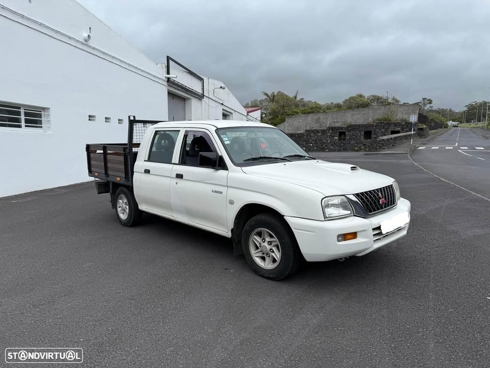 Mitsubishi L200 2.5 TD CD CM - 1