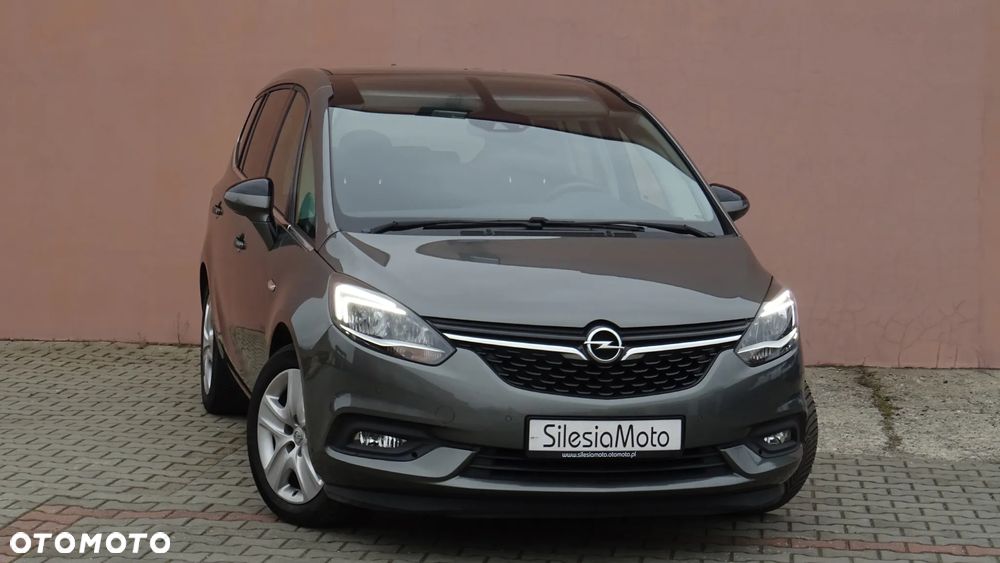 Opel Zafira - 2