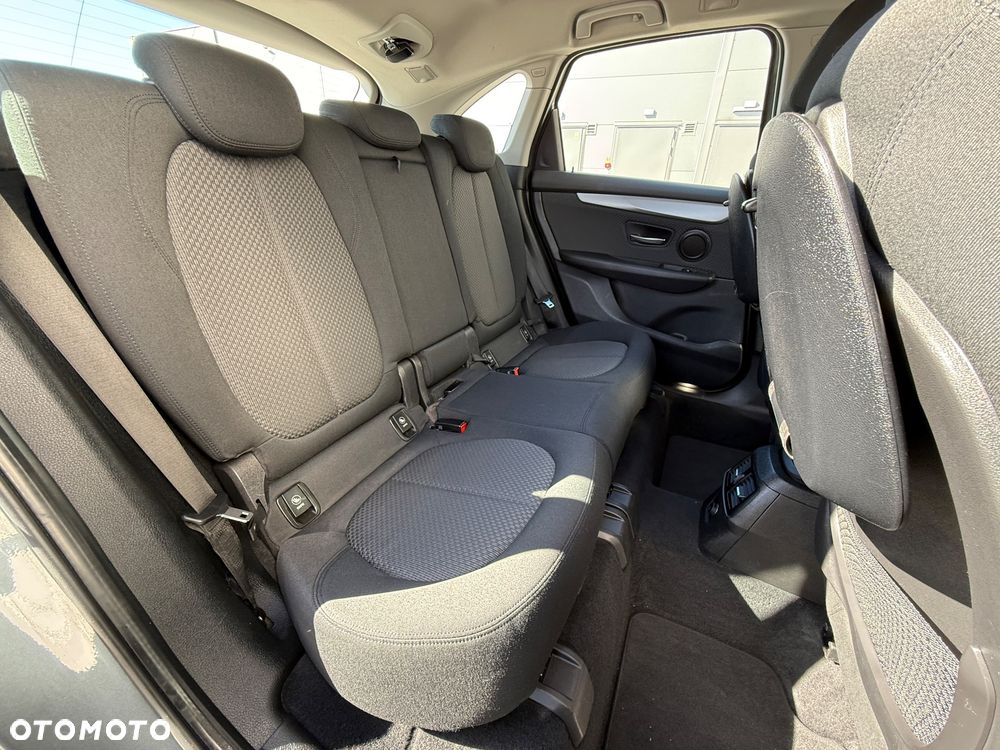 BMW Seria 2 216d Luxury Line - 38