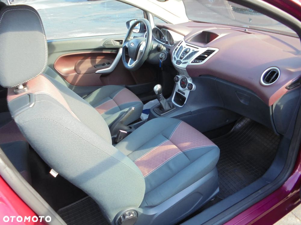 Ford Fiesta - 18
