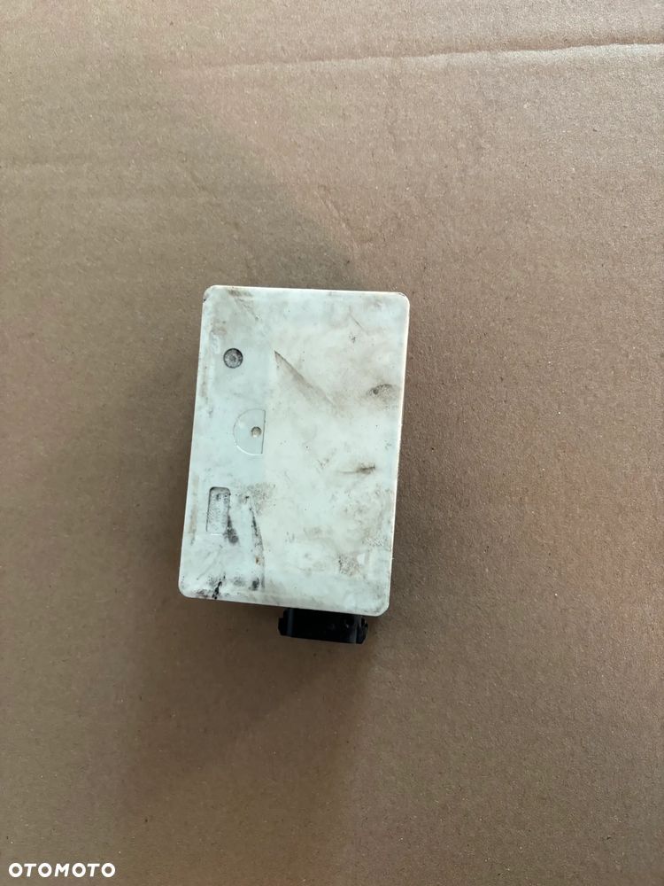 MERCEDES RADAR SENSOR DISTRONIC A0009052511 w205 lift - 2