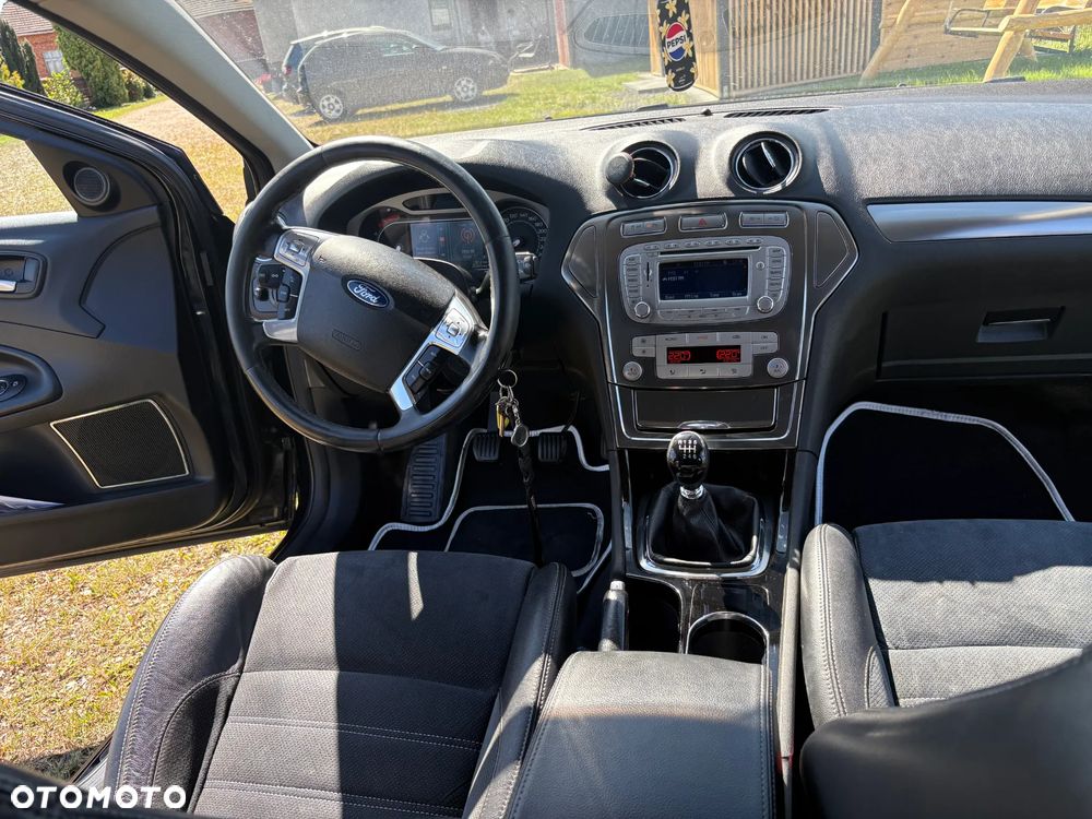 Ford Mondeo Turnier 2.0 TDCi Titanium - 19